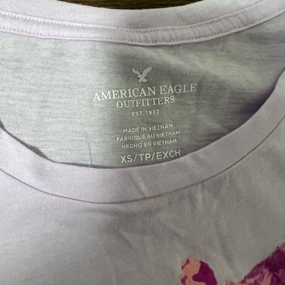 NWT American Eagle Outfitters Women's Graphic Short Sleeve T-Shirt in Lavender - Picture 5 of 6